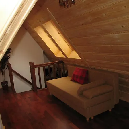 Chotarz Apartment *
